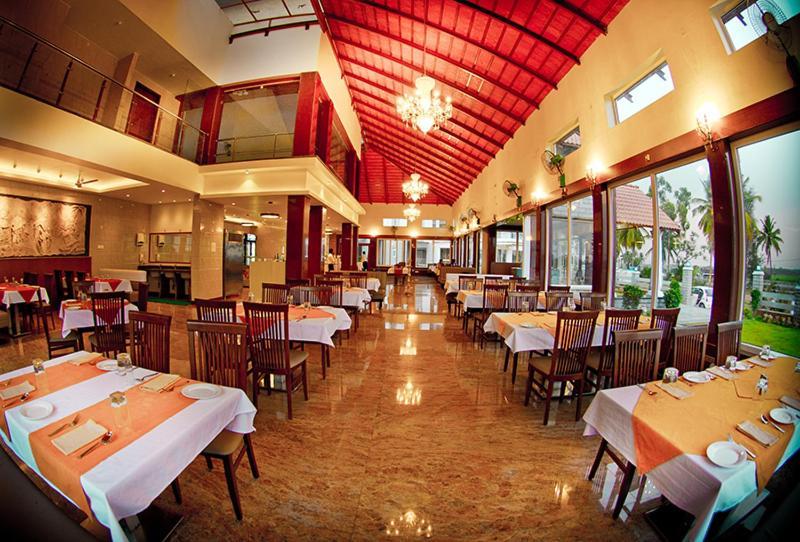 Apoorva Resorts Dāvangere Kültér fotó